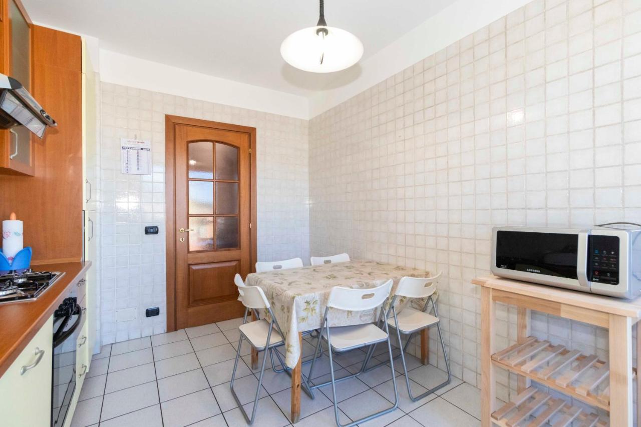 Cozy&Spacious Apt 2 Min Walk From The Tram Stop! Lejlighed Torino Eksteriør billede