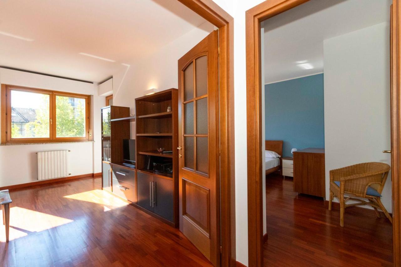 Cozy&Spacious Apt 2 Min Walk From The Tram Stop! Lejlighed Torino Eksteriør billede