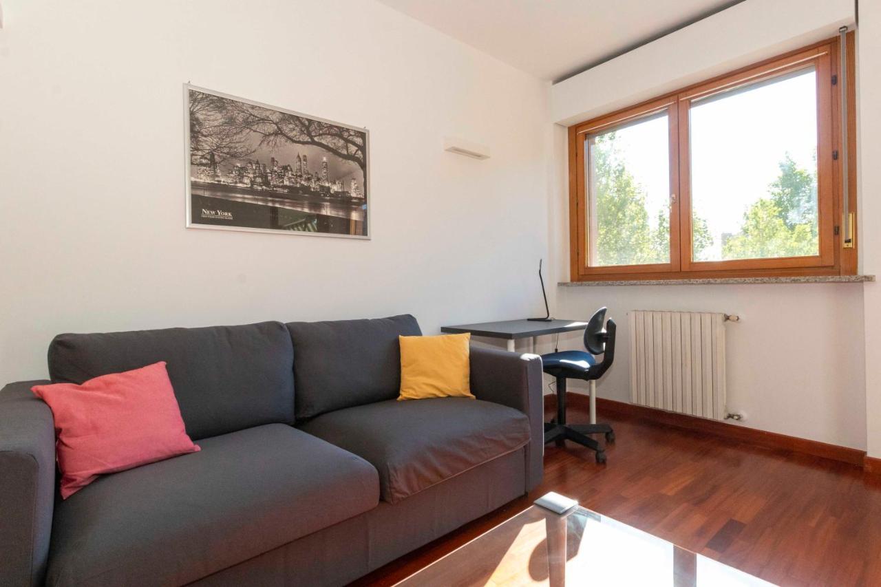 Cozy&Spacious Apt 2 Min Walk From The Tram Stop! Lejlighed Torino Eksteriør billede