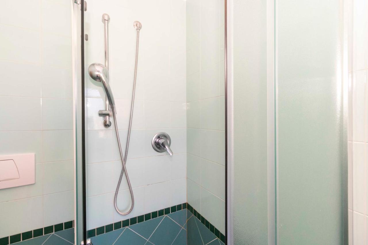 Cozy&Spacious Apt 2 Min Walk From The Tram Stop! Lejlighed Torino Eksteriør billede