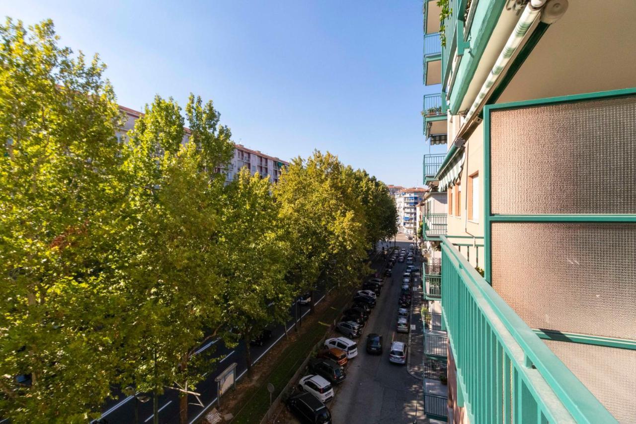 Cozy&Spacious Apt 2 Min Walk From The Tram Stop! Lejlighed Torino Eksteriør billede